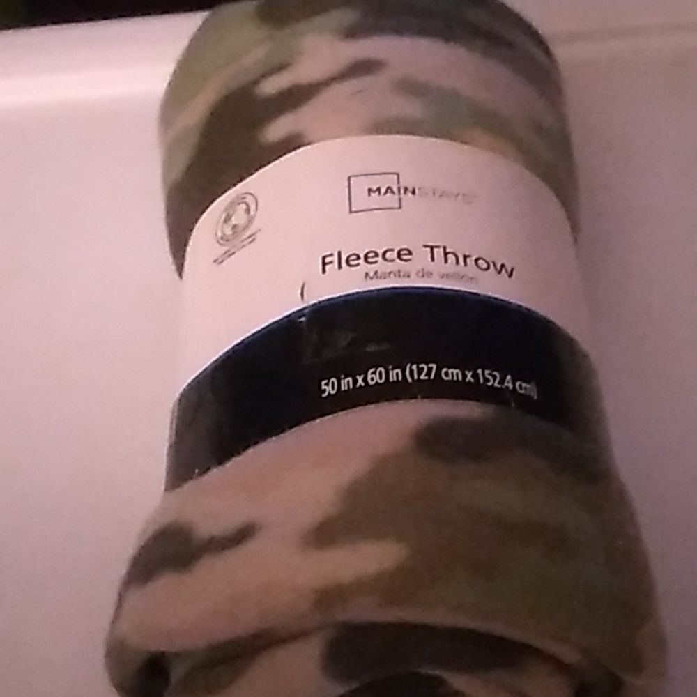 Mainstays Fleece Throw 